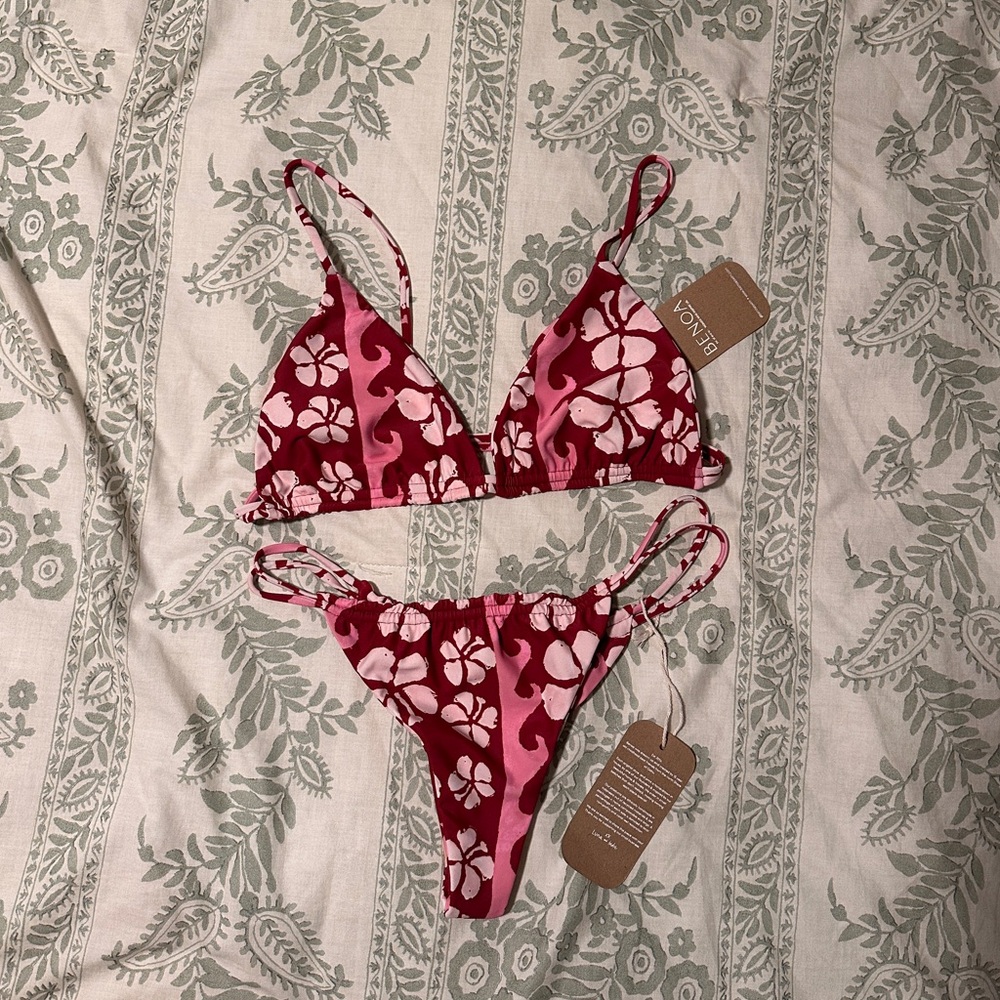 Benoa Papaete set